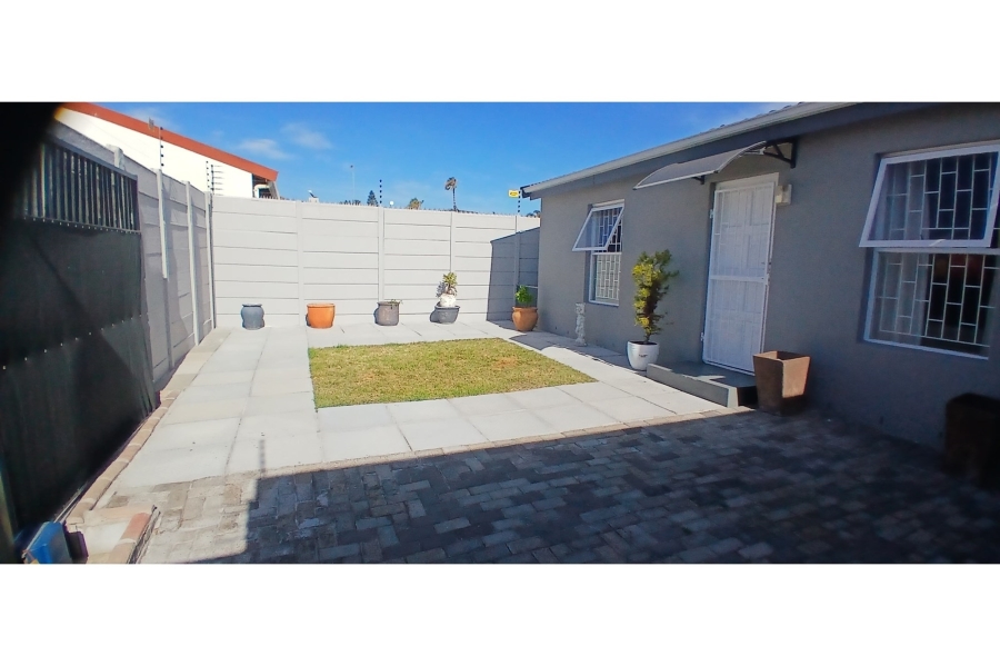 2 Bedroom Property for Sale in Richwood Western Cape